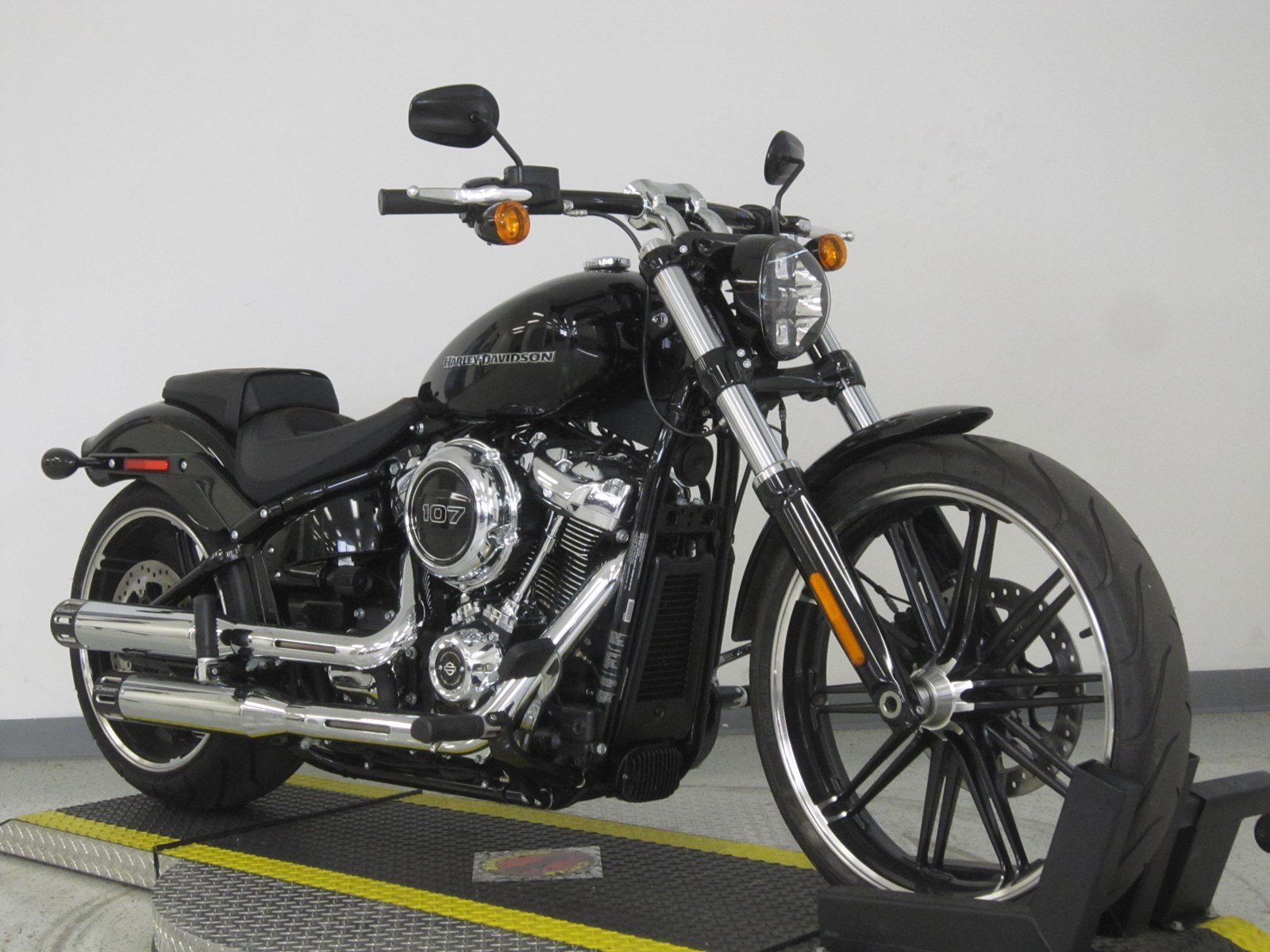 Pre-Owned 2018 Harley-Davidson Softail Breakout FXBR Softail in N ...